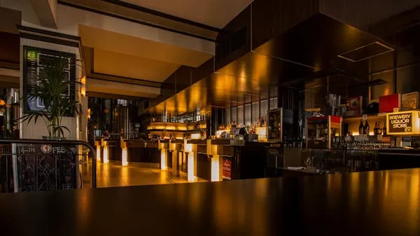 Hotel / Fine Dining